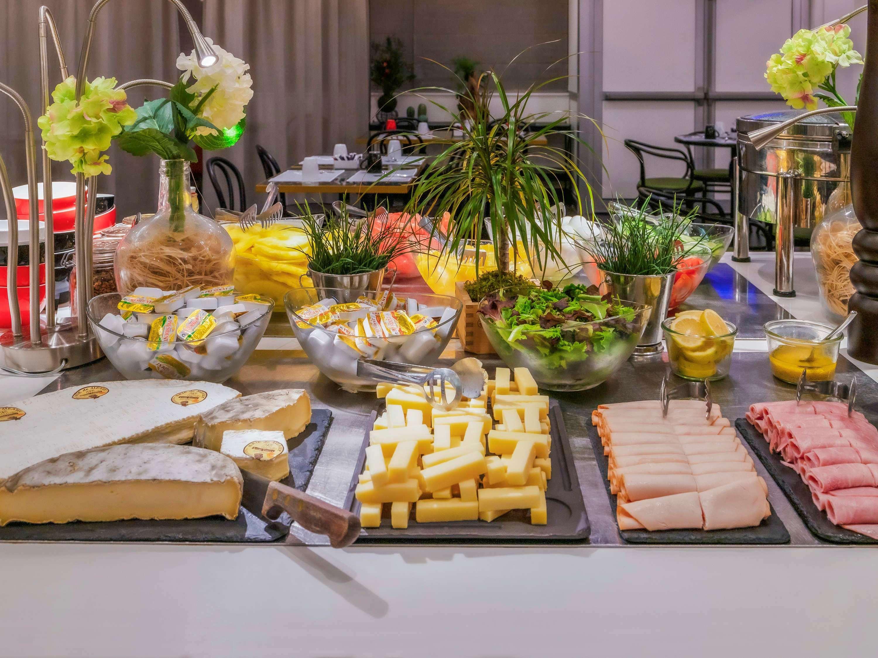 Novotel Paris 17 Ngoại thất bức ảnh