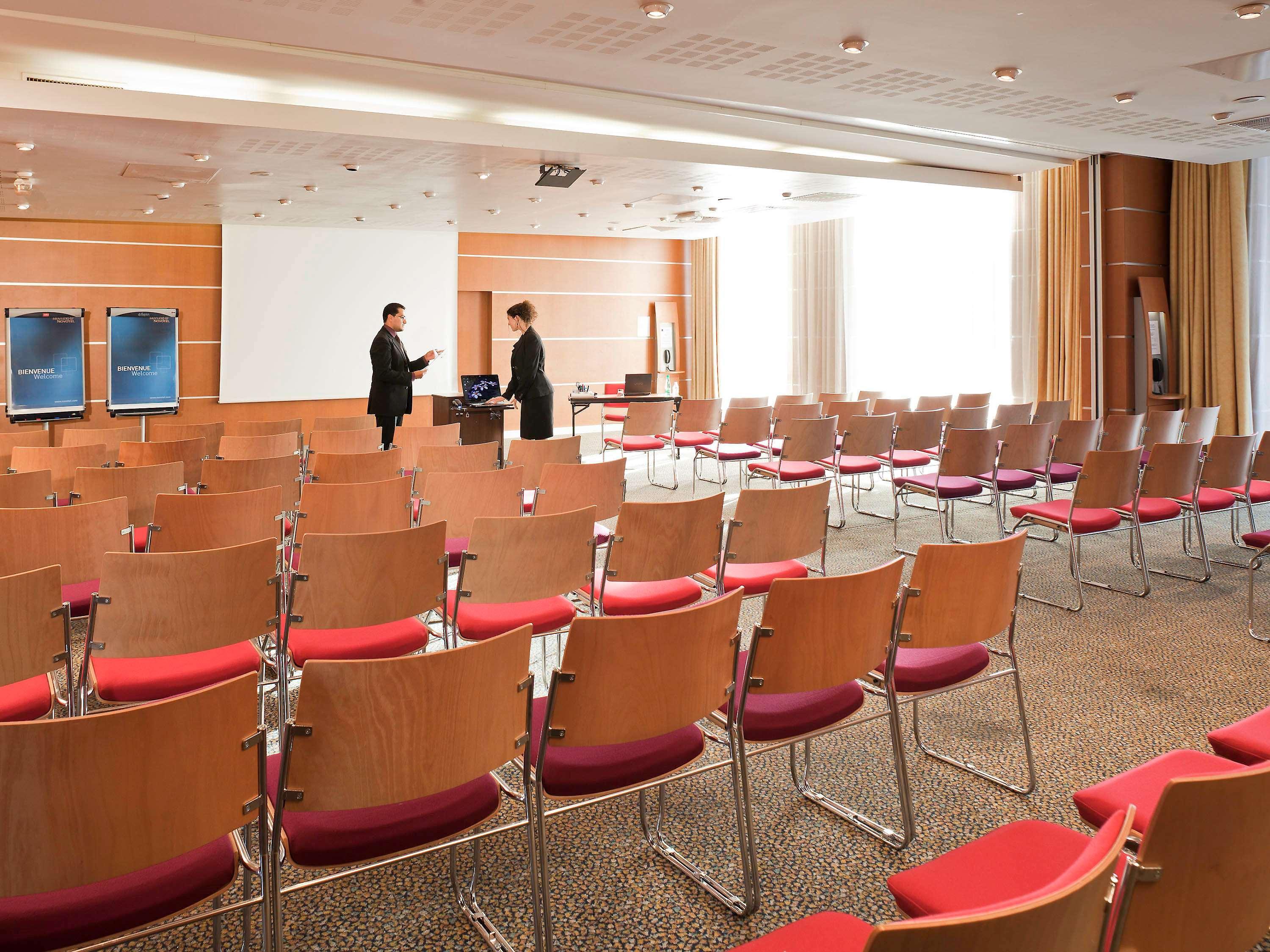 Novotel Paris 17 Ngoại thất bức ảnh