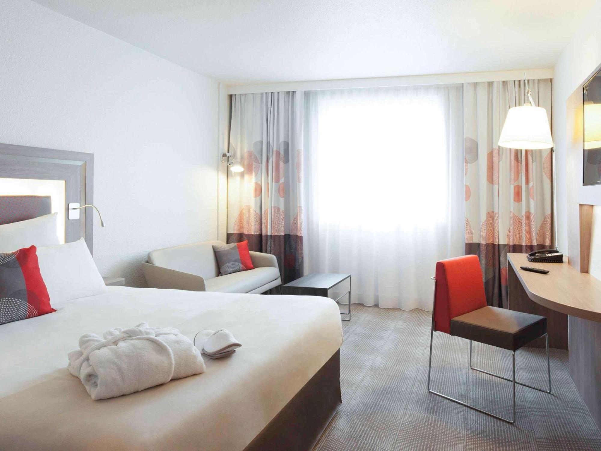 Novotel Paris 17 Ngoại thất bức ảnh